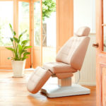 アイラッシュガレージから電動3モーターリクライニングチェア「 DITE(ディーテ)」発売！